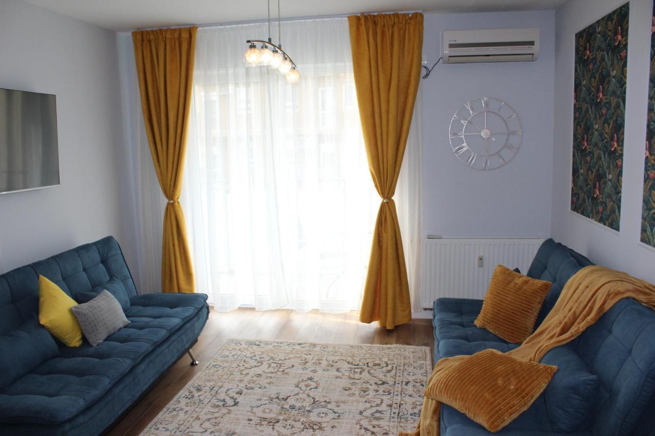 Randevu Apartment Орадя Экстерьер фото